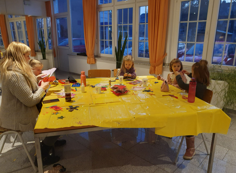 Mehr über den Artikel erfahren Nikolausbasteln