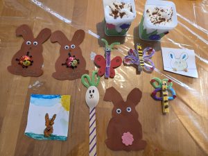 Mehr über den Artikel erfahren Frühlingsbasteln eröffnet das Basteljahr